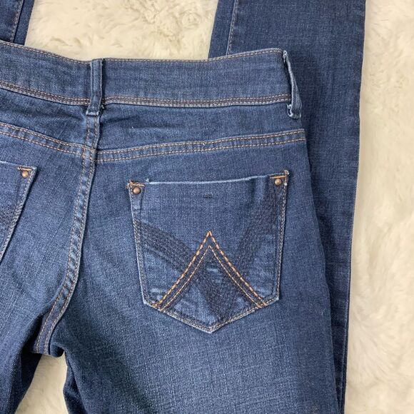 dELiA*s Taylor skinny jeans - Picture 2 of 5